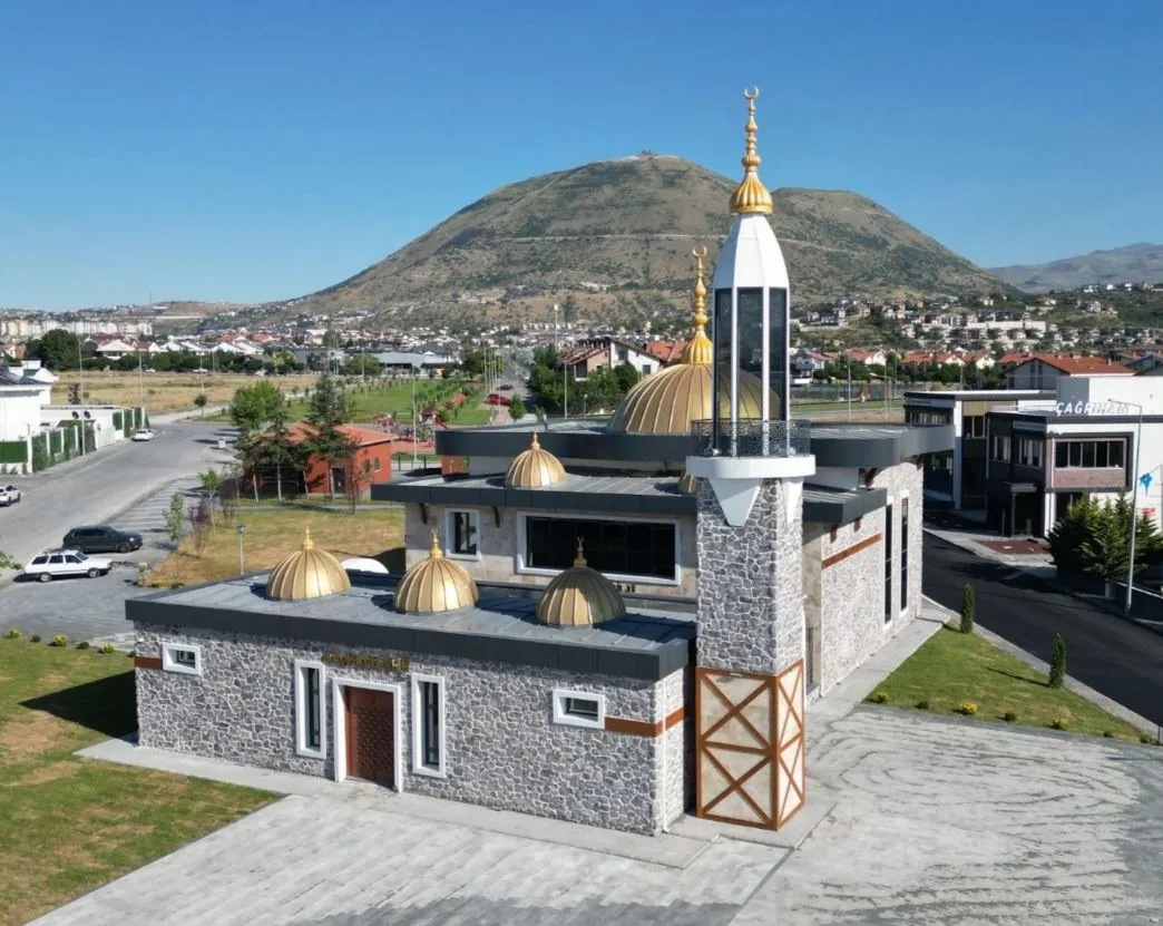 Saçmacı Cami